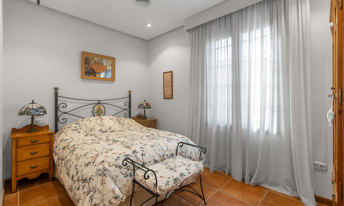 Resale - Villa -
Torrevieja - Costa Blanca