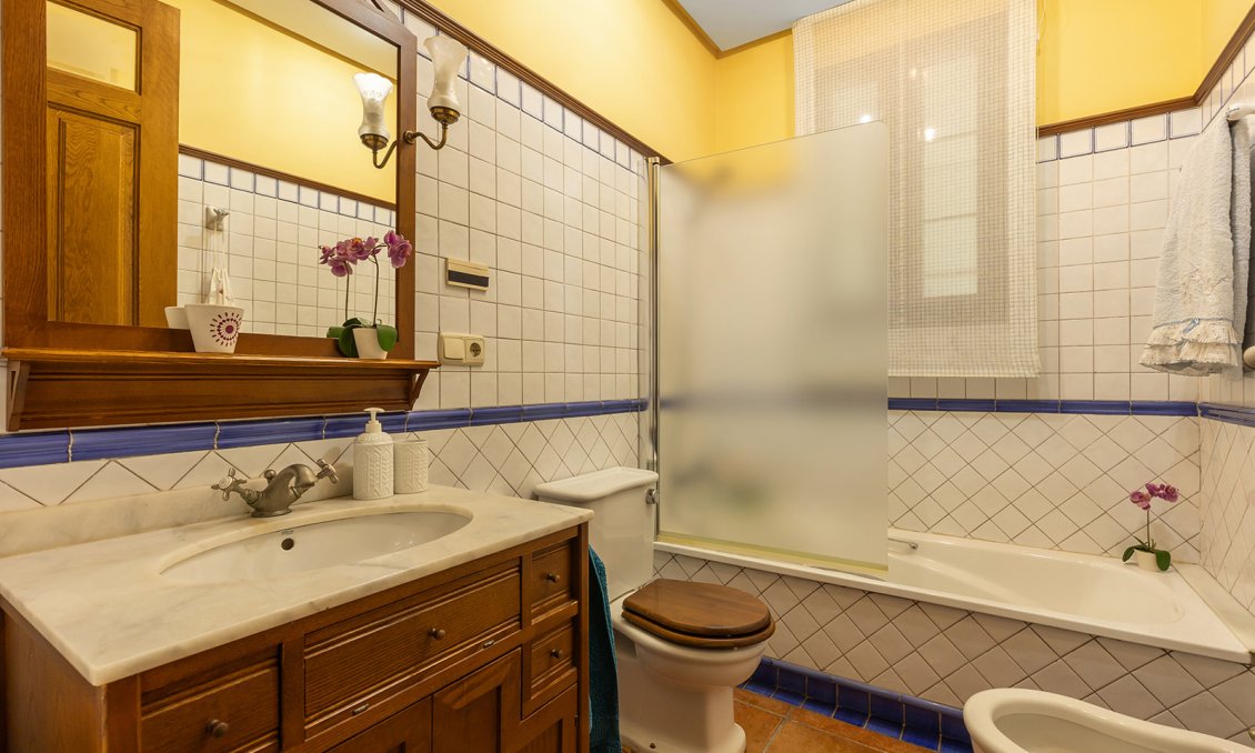 Resale - Villa -
Torrevieja - Costa Blanca