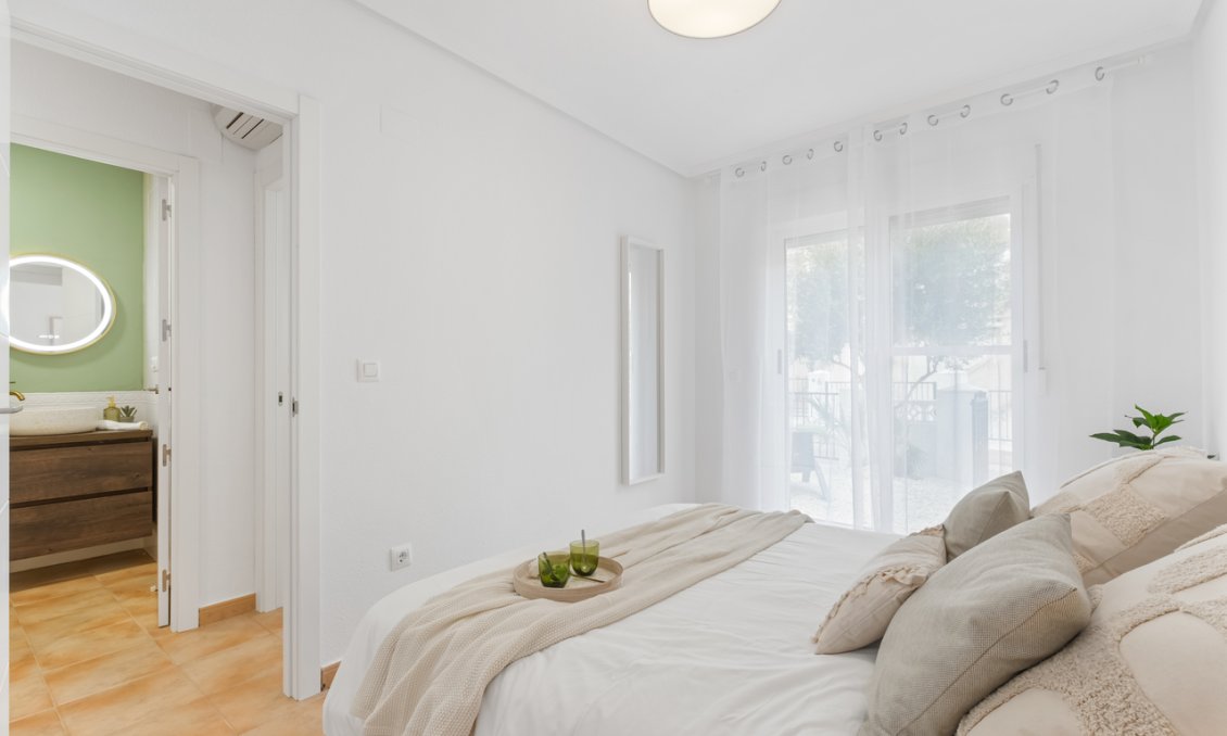 Resale - Town House -
Villamartin - Costa Blanca