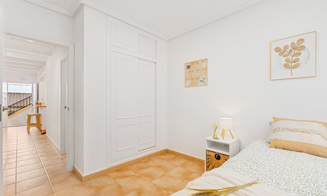 Resale - Town House -
Villamartin - Costa Blanca