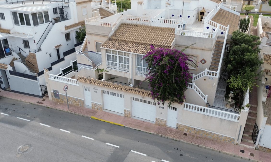 Resale - Town House -
Orihuela Costa - Costa Blanca