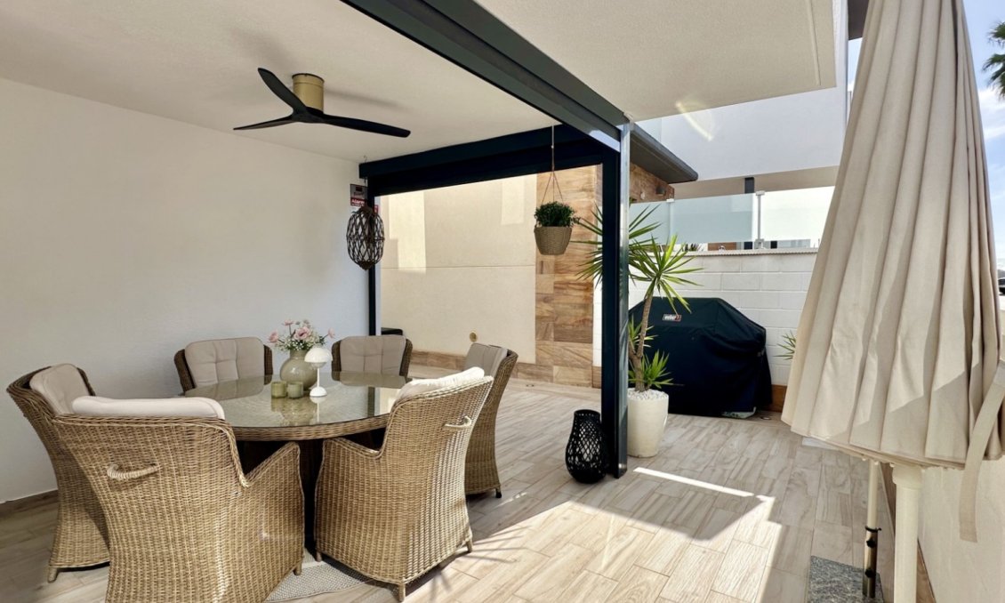 Revânzare - Vilă -
Orihuela Costa - Costa Blanca