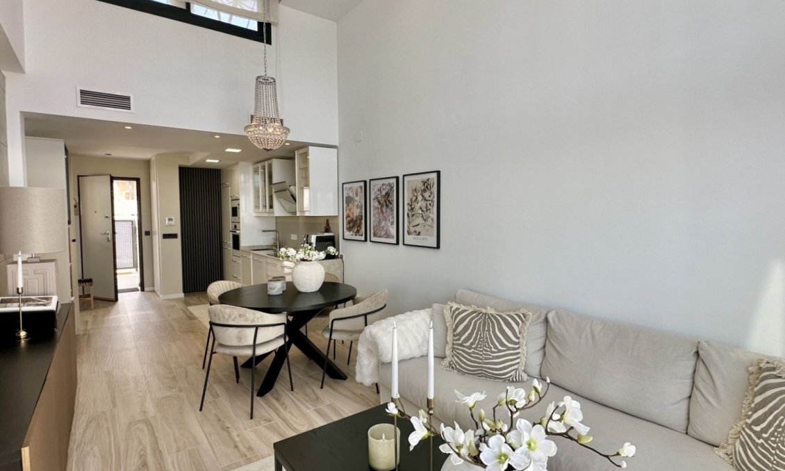 Revânzare - Vilă -
Orihuela Costa - Costa Blanca