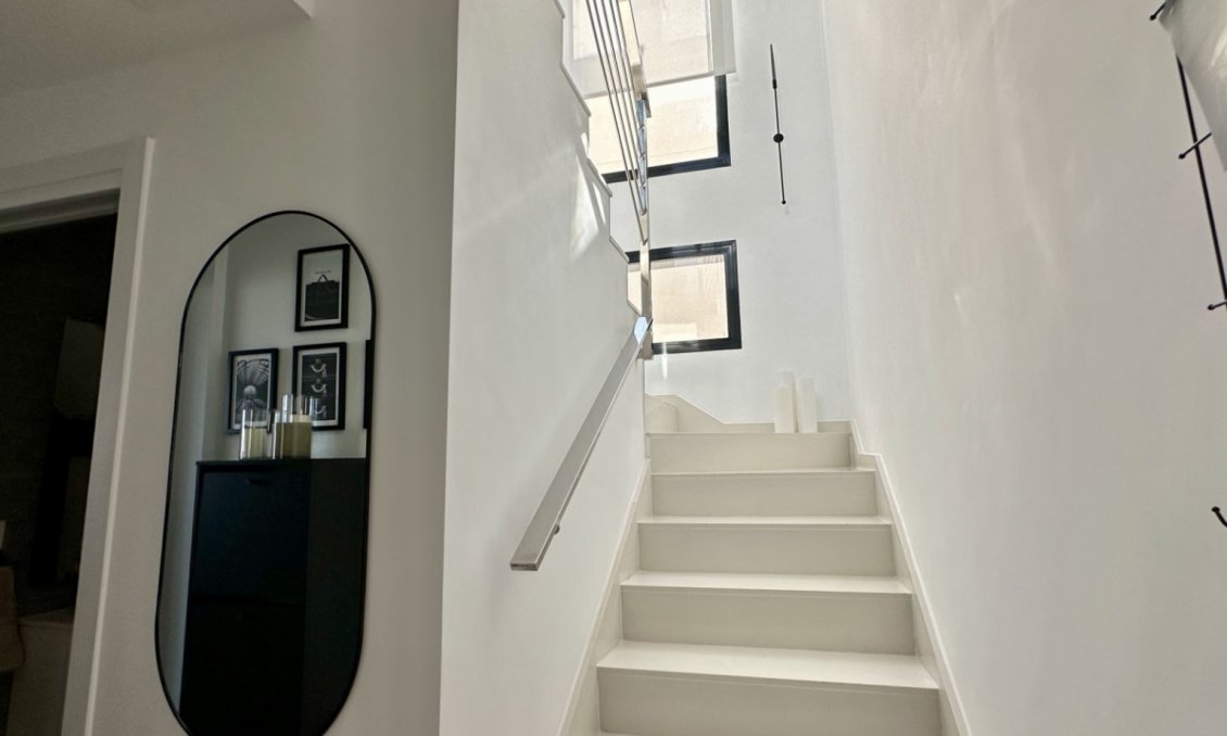 Revânzare - Vilă -
Orihuela Costa - Costa Blanca