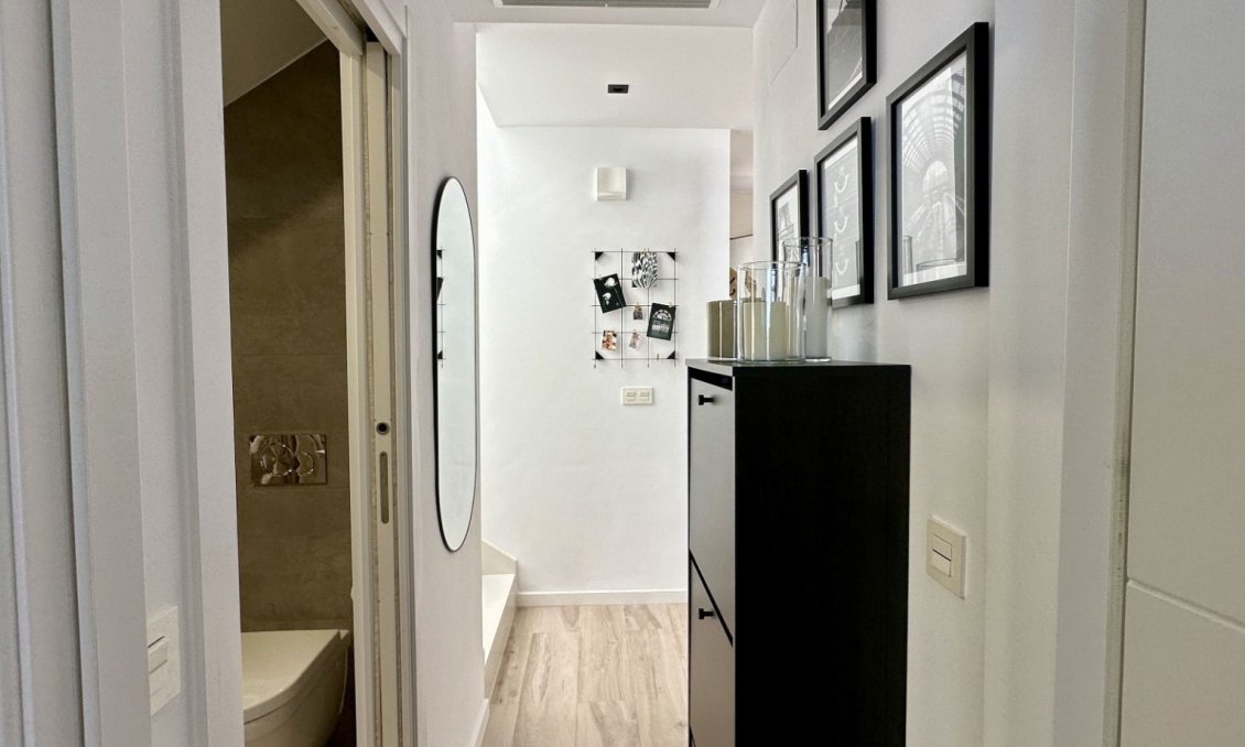 Revânzare - Vilă -
Orihuela Costa - Costa Blanca