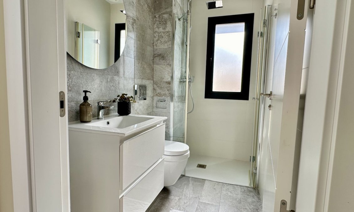 Revânzare - Vilă -
Orihuela Costa - Costa Blanca