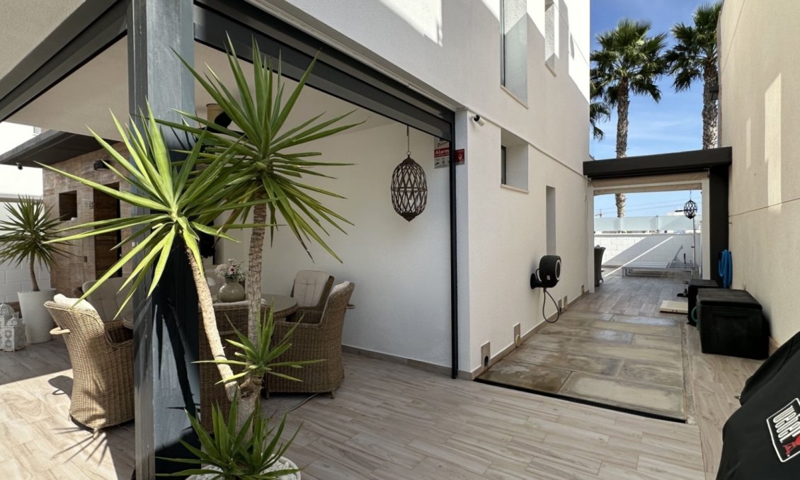 Revânzare - Vilă -
Orihuela Costa - Costa Blanca