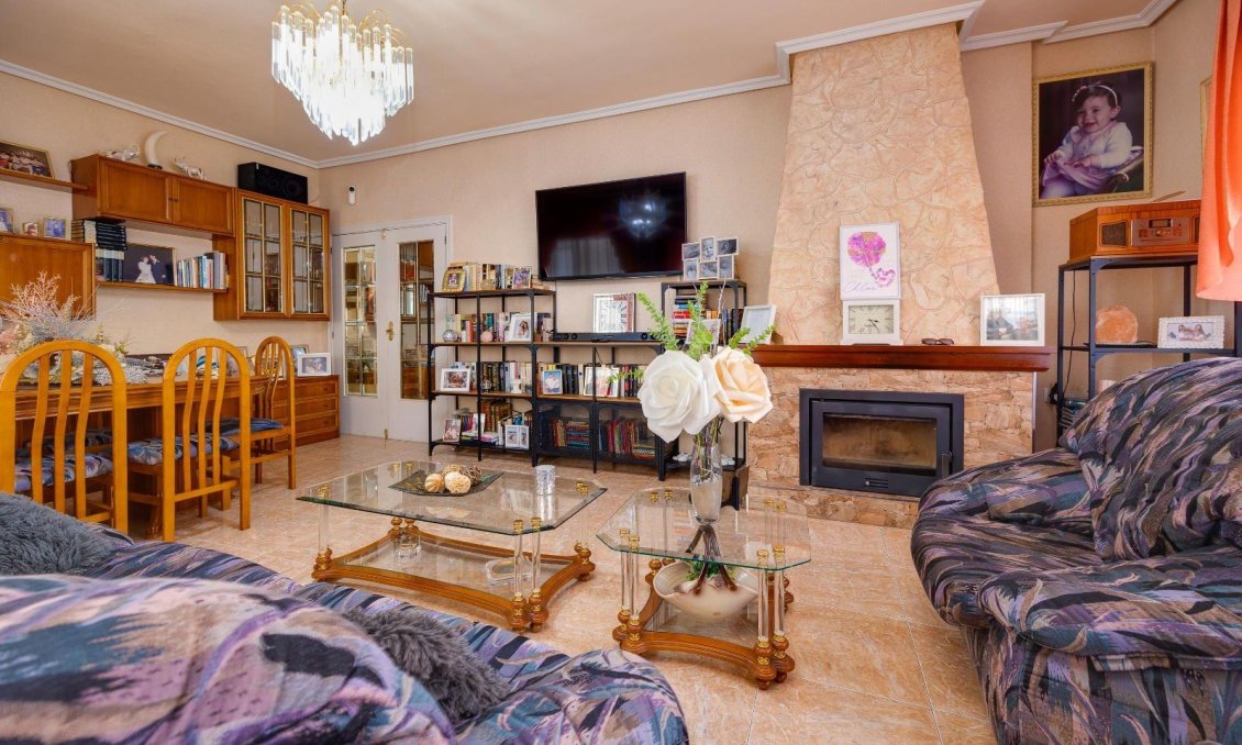 Resale - Apartment -
Torrevieja - Centro
