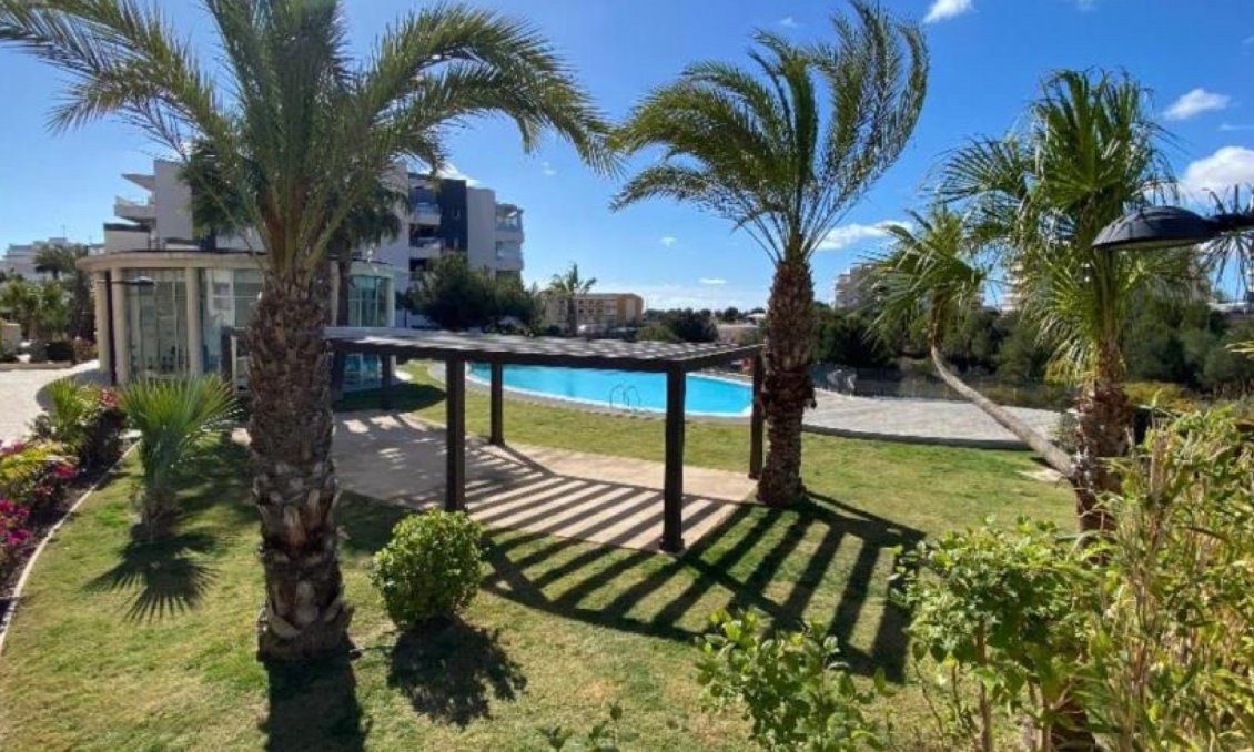 Segunda mano - Apartamento -
Orihuela Costa - Costa Blanca