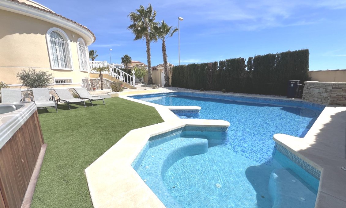 Wiederverkauf - Villa -
Ciudad Quesada - Costa Blanca