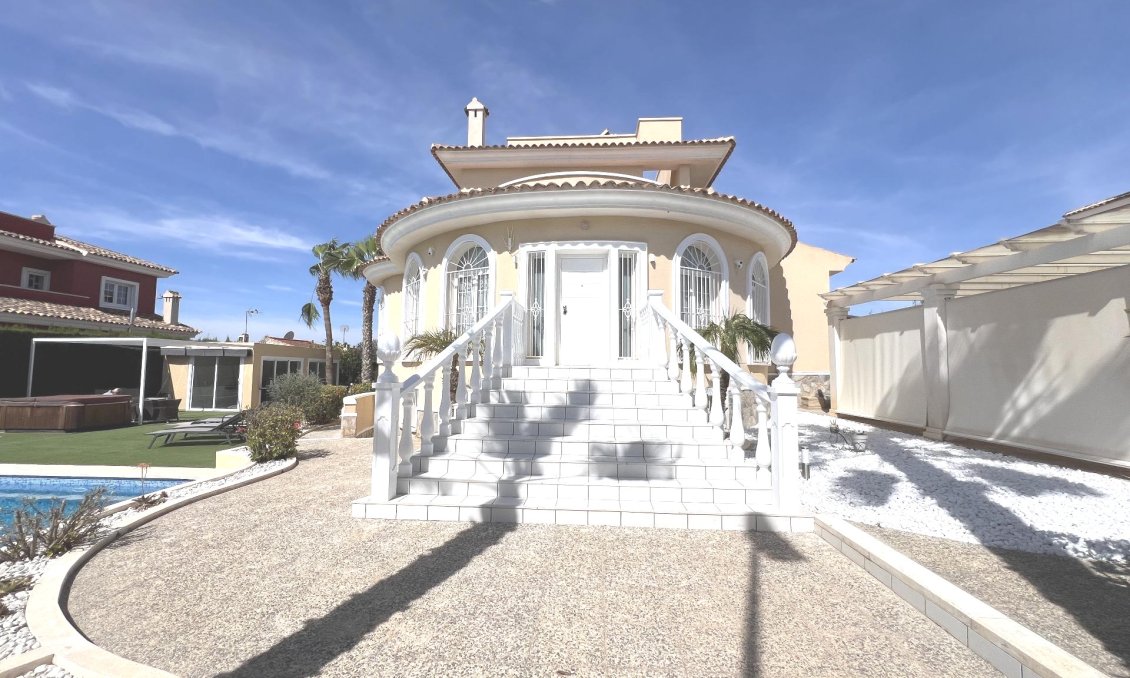 Wiederverkauf - Villa -
Ciudad Quesada - Costa Blanca