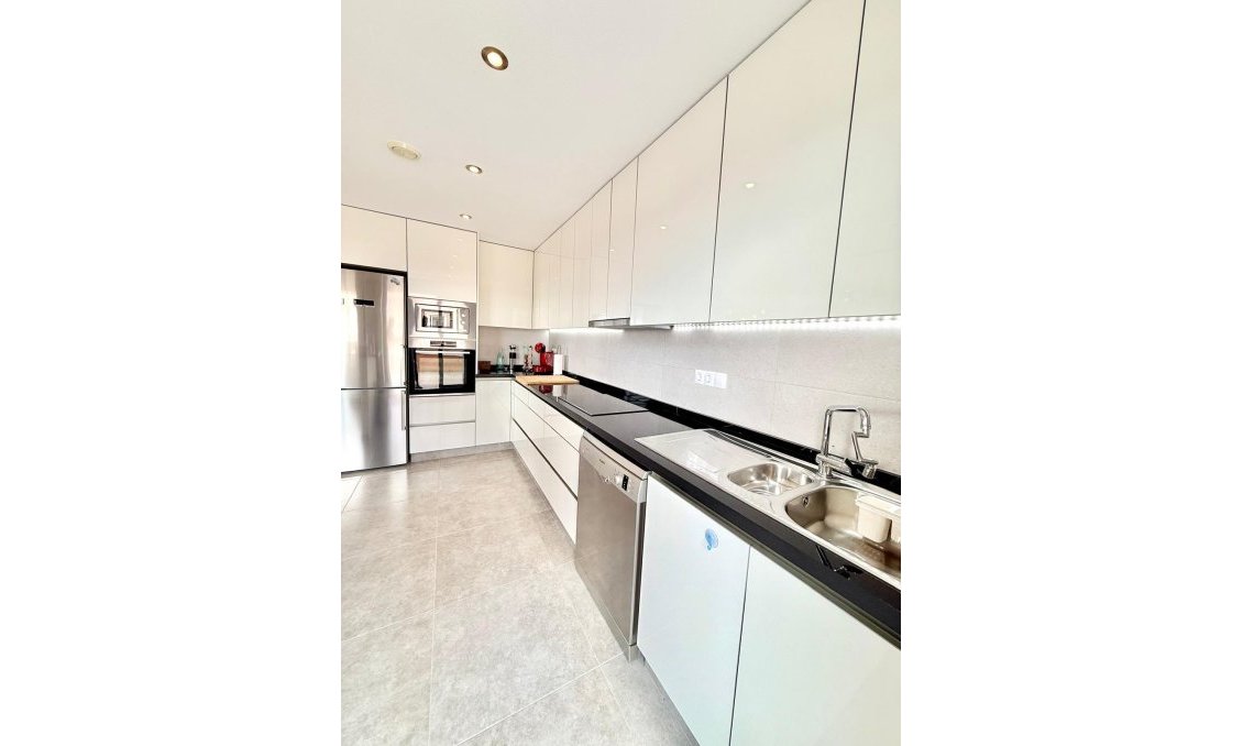 Wiederverkauf - Wohnung -
Orihuela Costa - Villamartín-las Filipinas