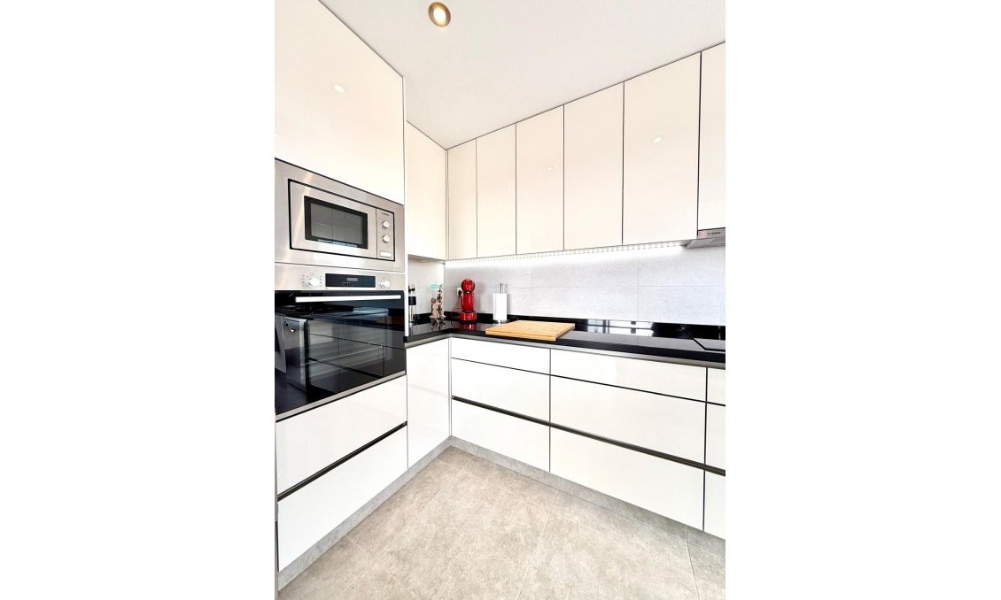 Wiederverkauf - Wohnung -
Orihuela Costa - Villamartín-las Filipinas