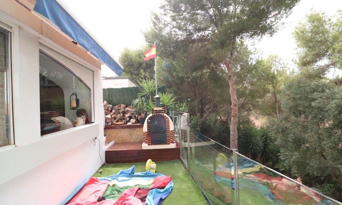 Resale - Villa -
Orihuela Costa - Costa Blanca