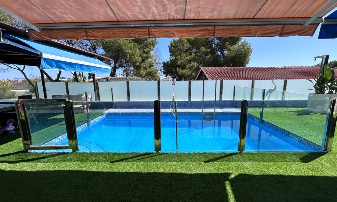 Resale - Villa -
Orihuela Costa - Costa Blanca