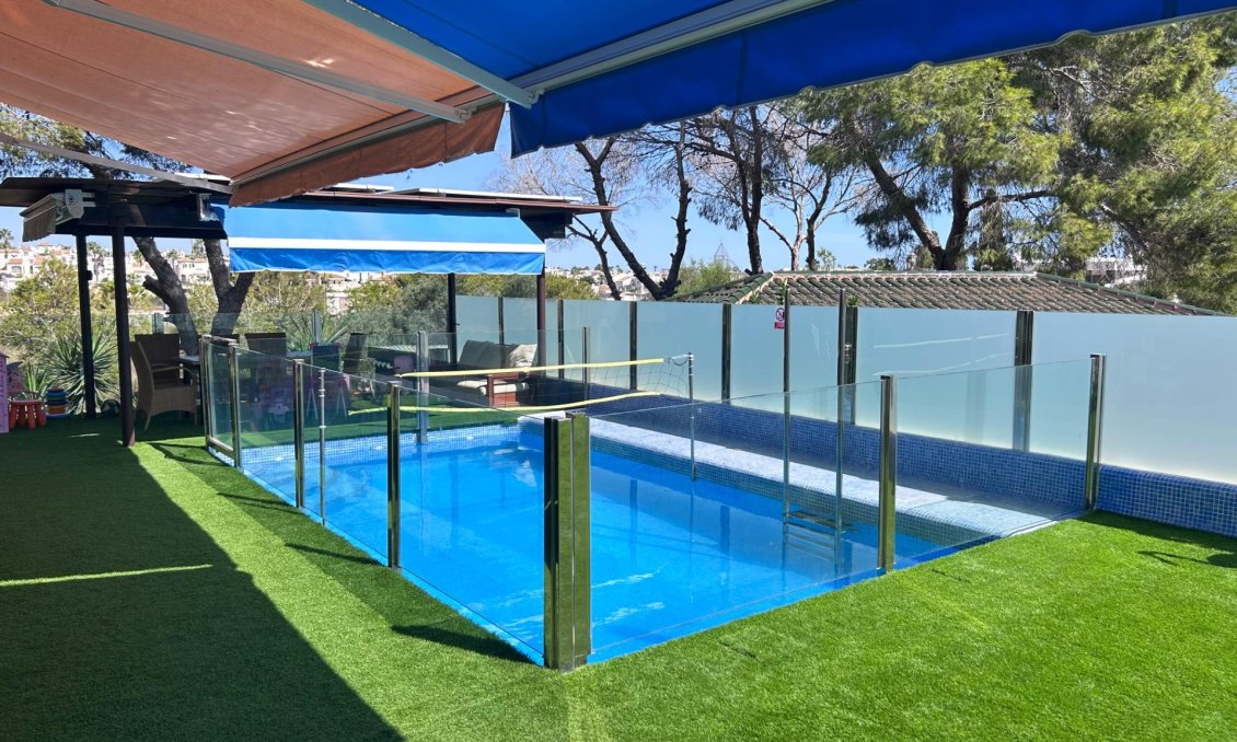 Resale - Villa -
Orihuela Costa - Costa Blanca