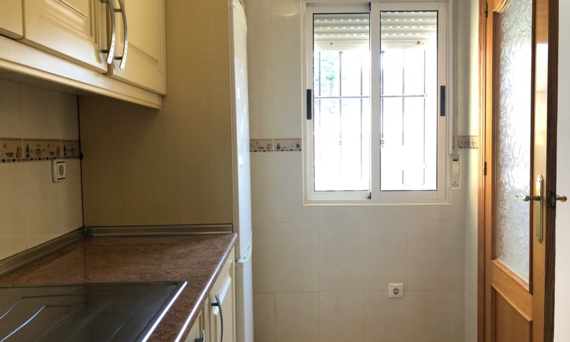 Resale - Semi Detached -
San Miguel de Salinas - Inland