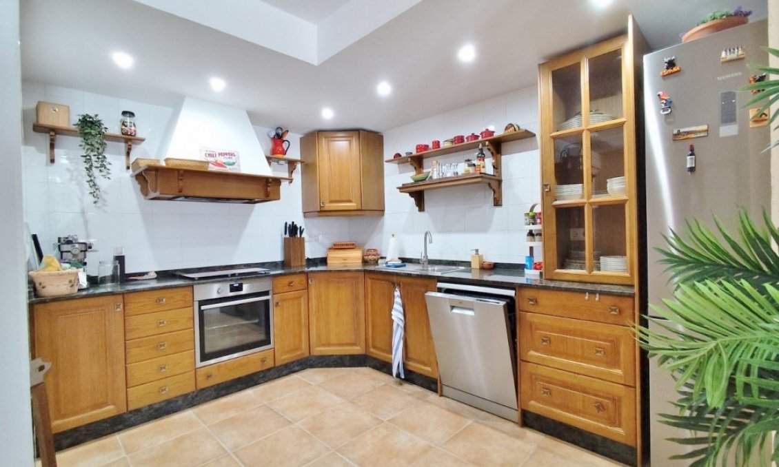 Resale - Villa -
San Miguel de Salinas - Inland