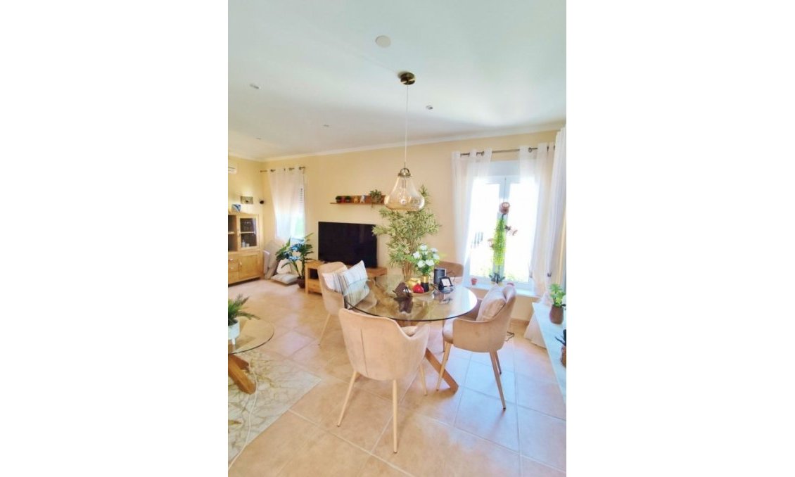 Resale - Villa -
San Miguel de Salinas - Inland