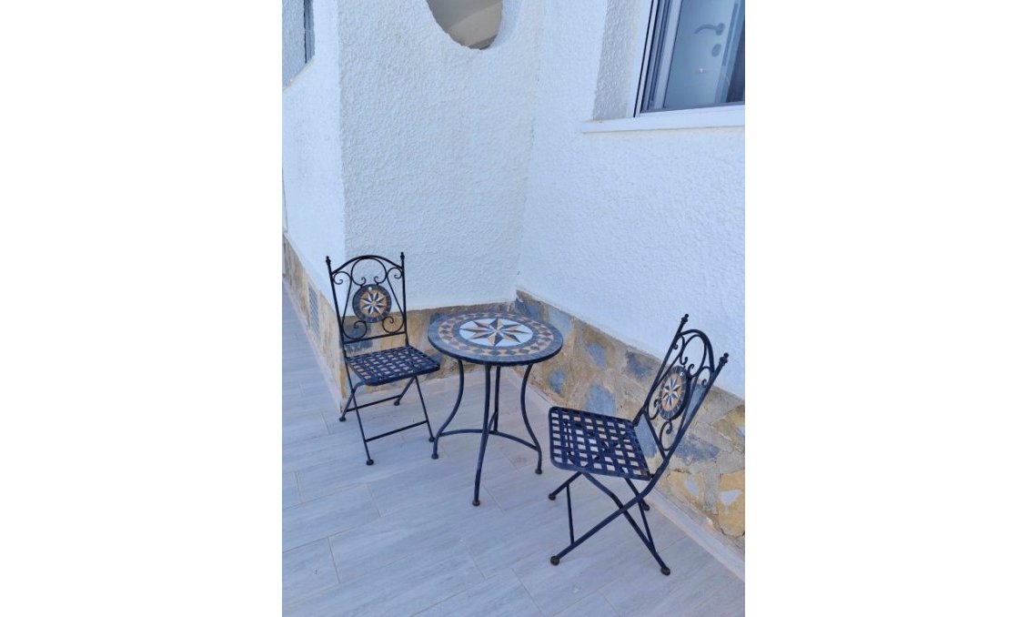 Resale - Villa -
San Miguel de Salinas - Inland