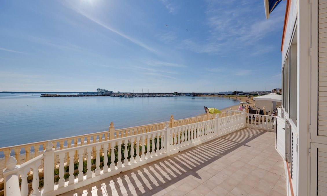 Revânzare - Apartament -
Torrevieja - Costa Blanca
