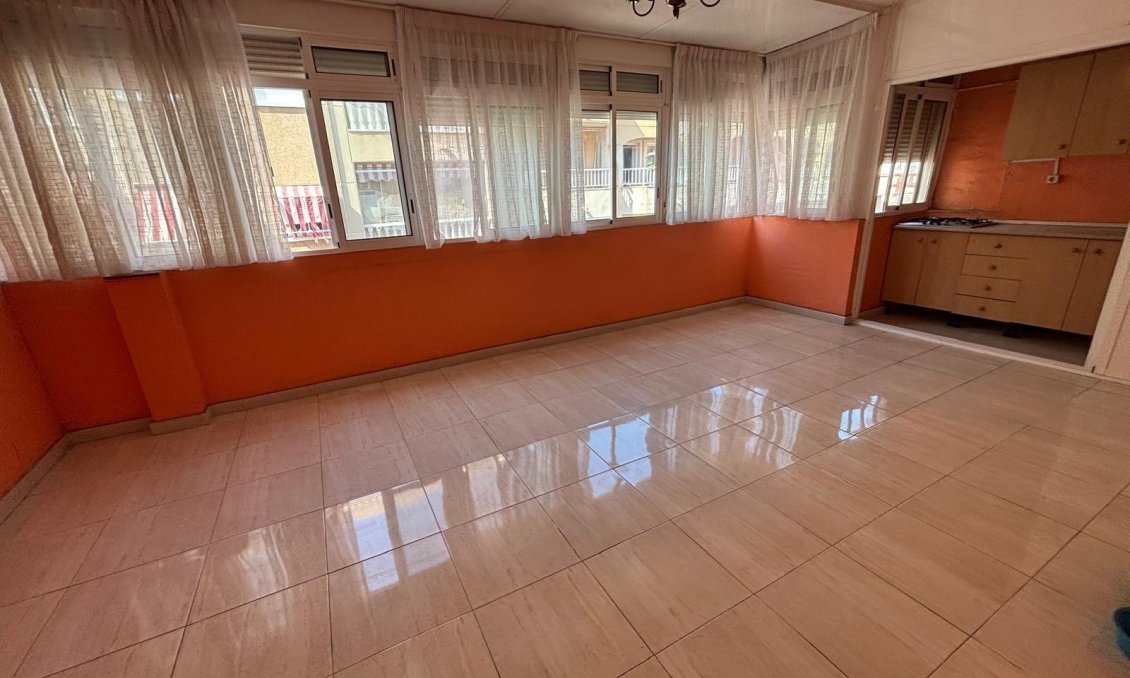 Resale - Penthouse -
Torrevieja - Playa de los Locos