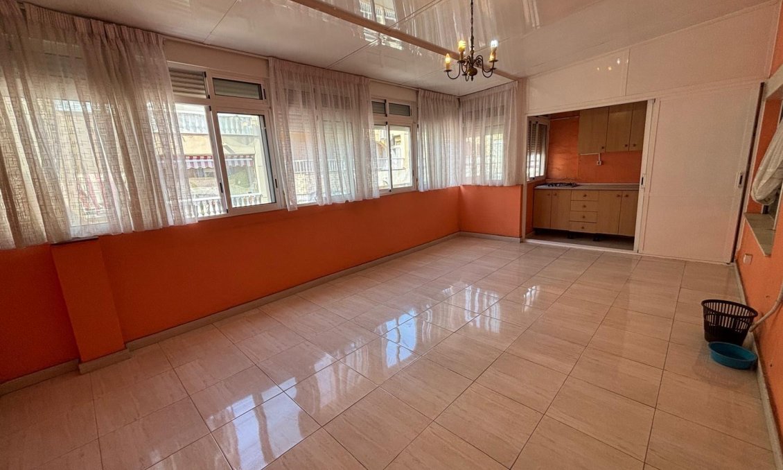 Resale - Penthouse -
Torrevieja - Playa de los Locos