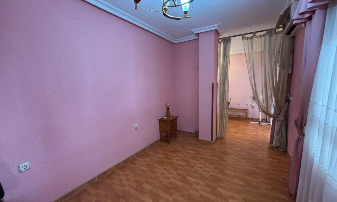 Resale - Penthouse -
Torrevieja - Playa de los Locos