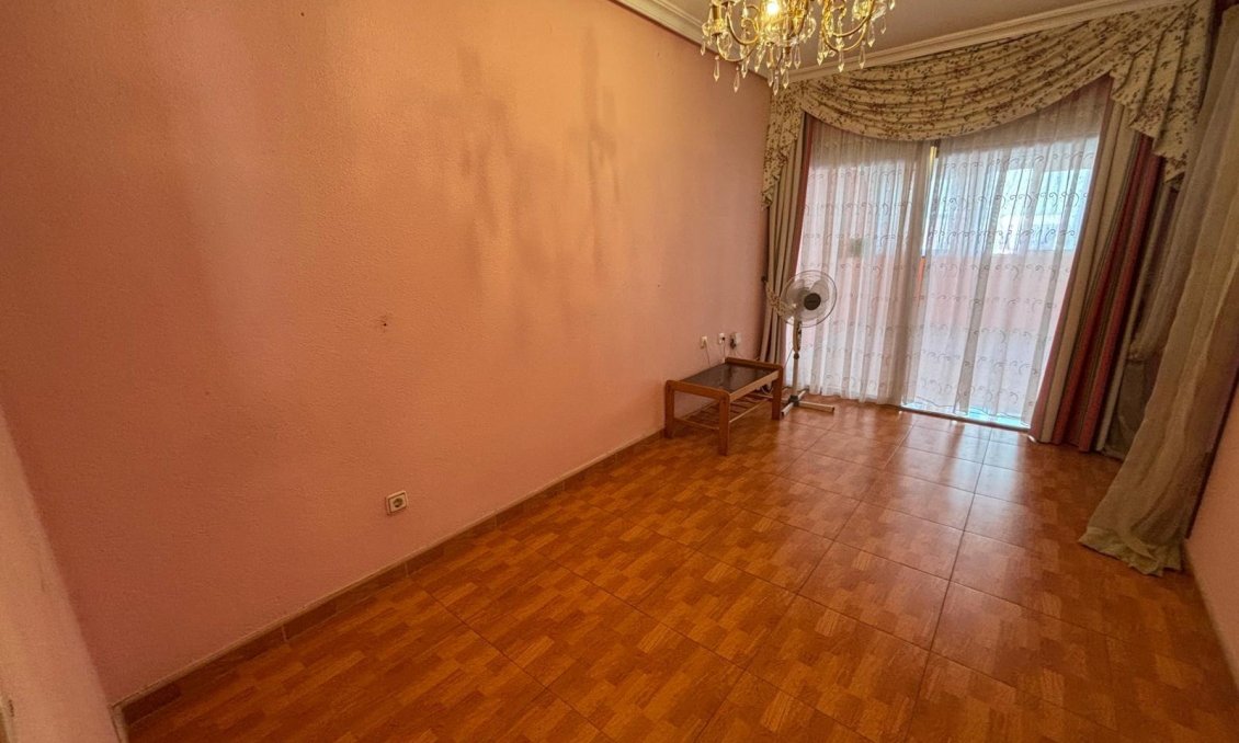 Resale - Penthouse -
Torrevieja - Playa de los Locos