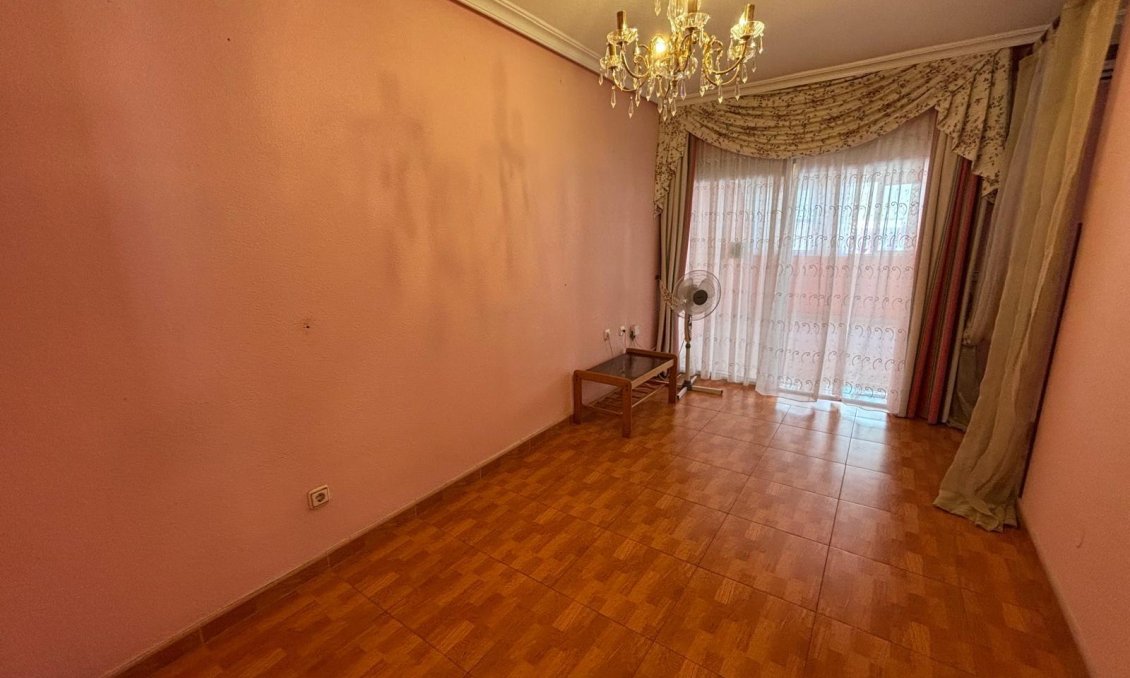 Resale - Penthouse -
Torrevieja - Playa de los Locos