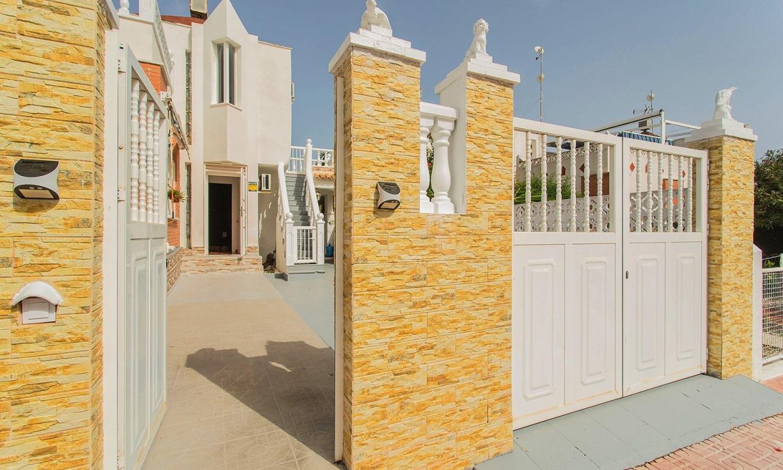 Resale - Semi Detached -
Orihuela - Urbanización Perla Del Mar