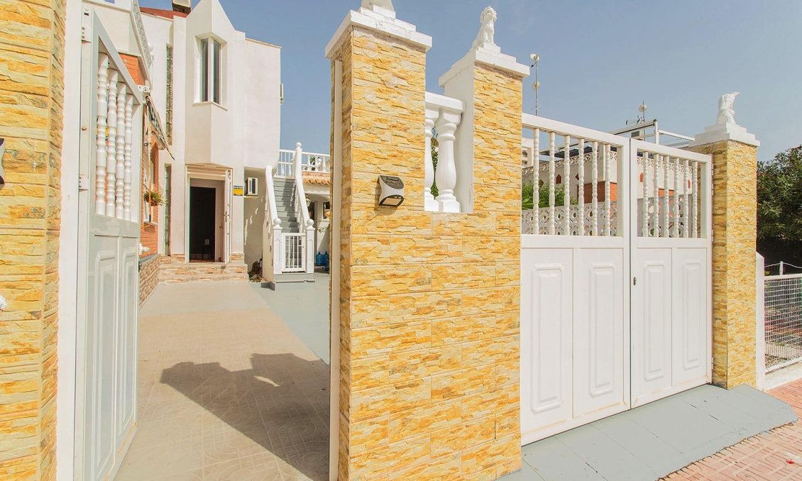 Resale - Semi Detached -
Orihuela - Urbanización Perla Del Mar