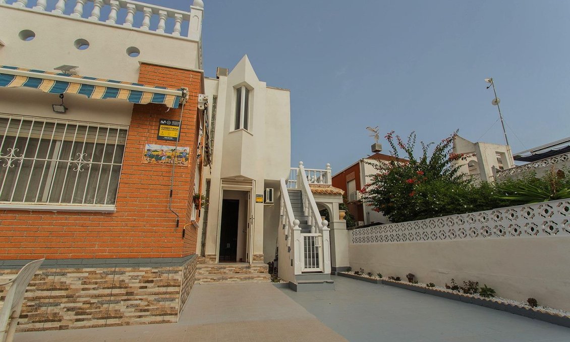 Resale - Semi Detached -
Orihuela - Urbanización Perla Del Mar