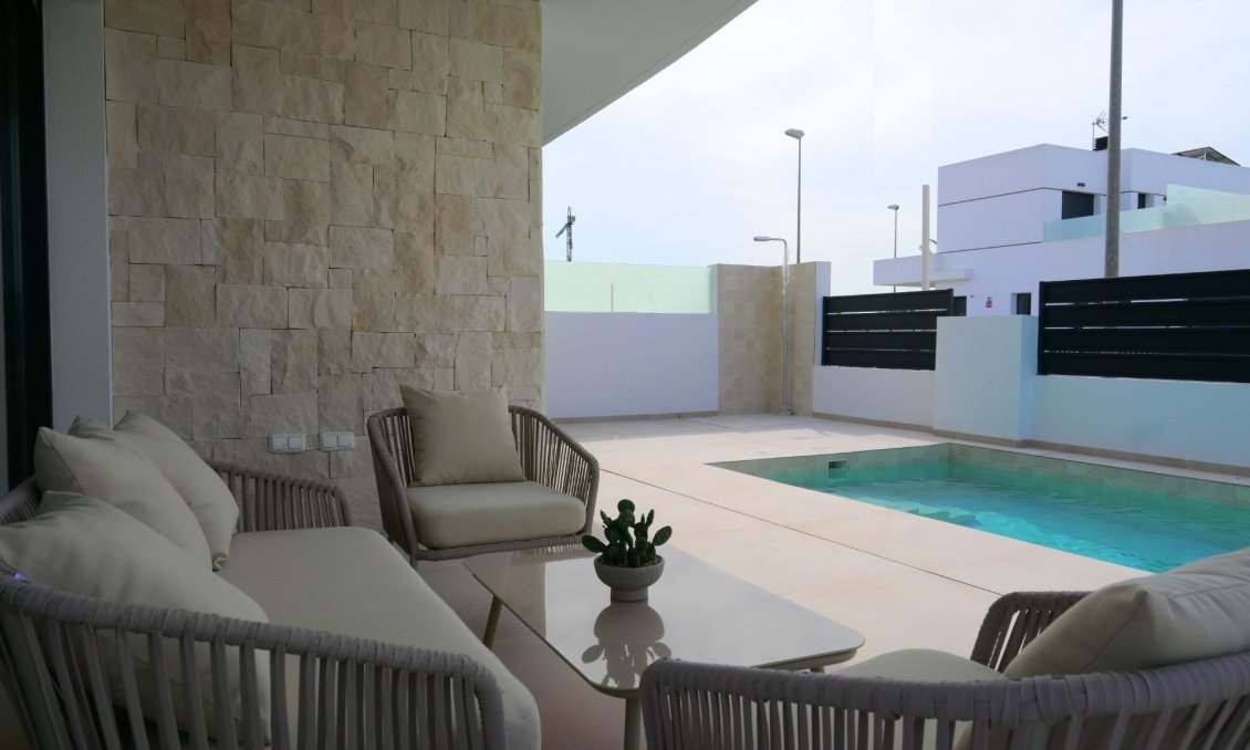 Neue Gebäude - Villa -
Dolores - polideportivo