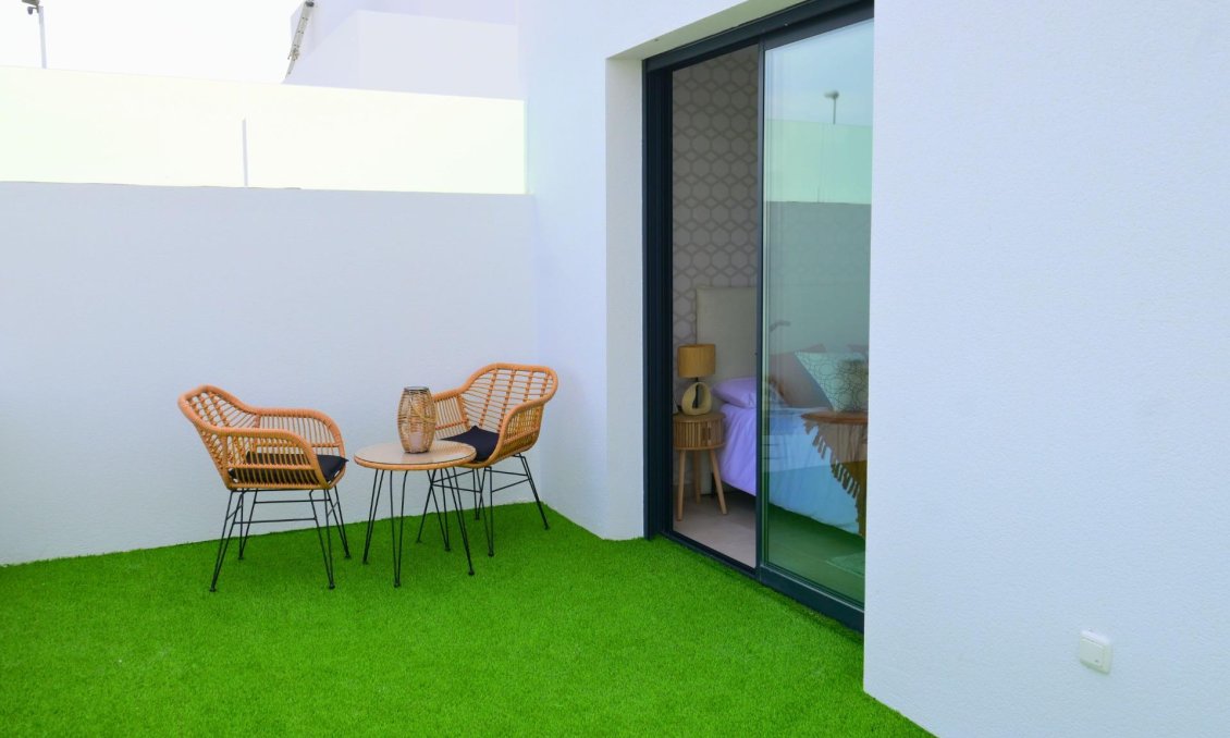 Neue Gebäude - Villa -
Dolores - polideportivo