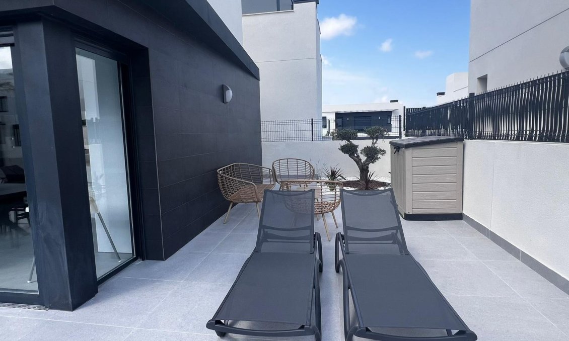 Resale - Villa -
Algorfa - Inland