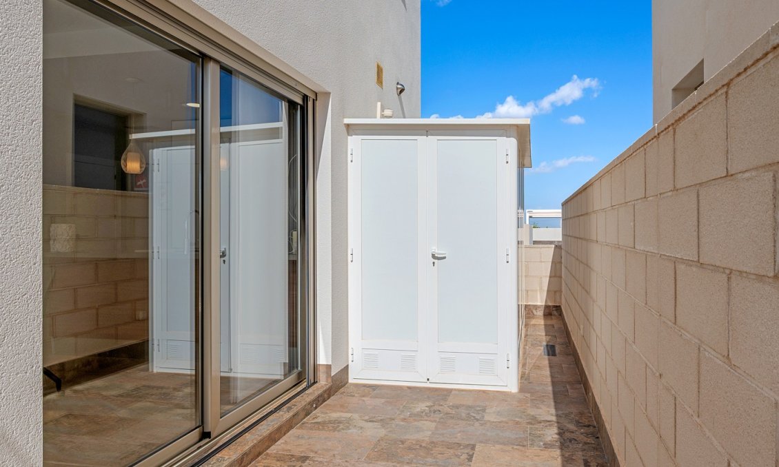 Wiederverkauf - Villa -
Orihuela - Inland