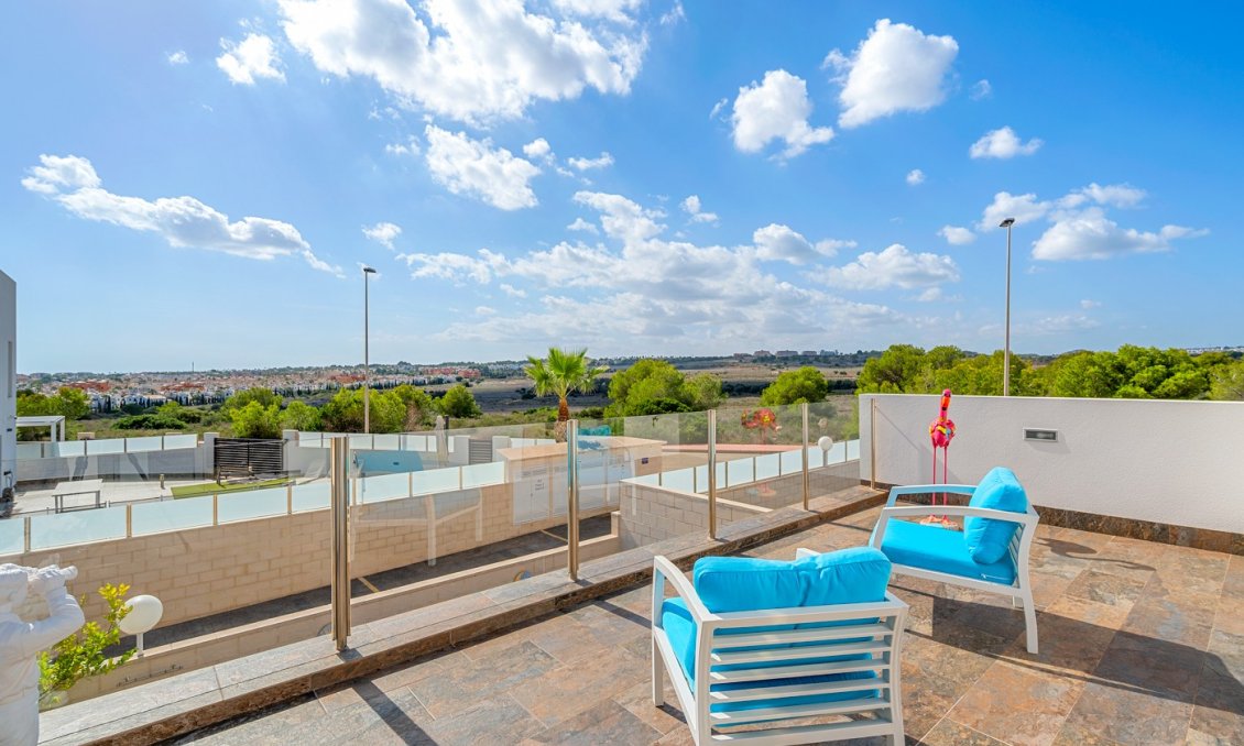 Wiederverkauf - Villa -
Orihuela - Inland