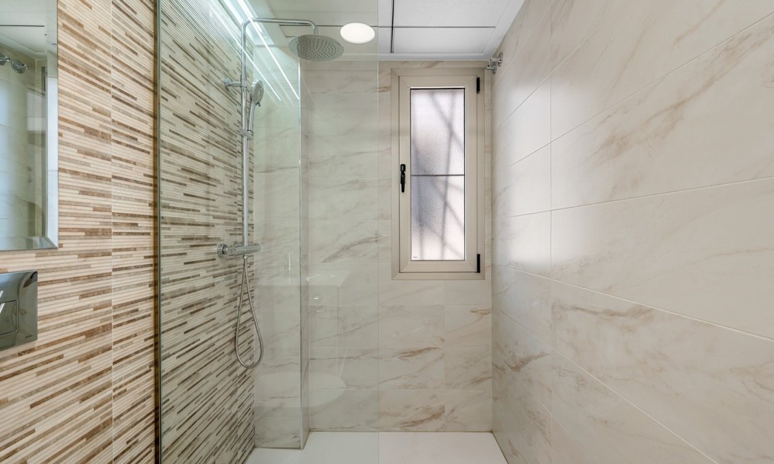 Wiederverkauf - Villa -
Orihuela - Inland