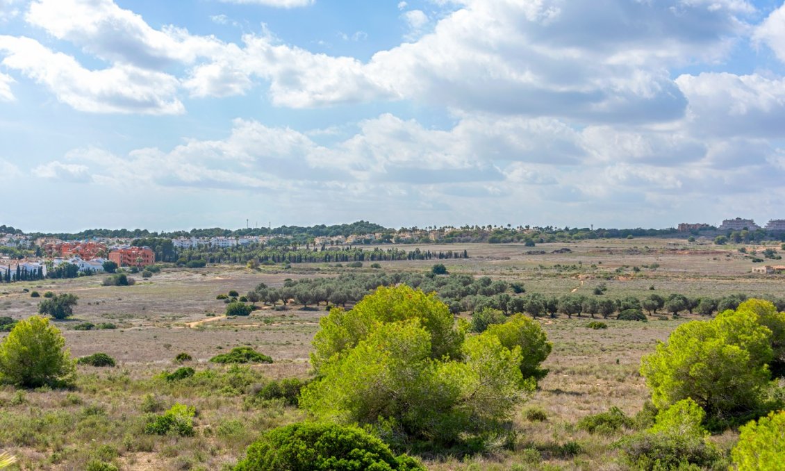 Wiederverkauf - Villa -
Orihuela - Inland