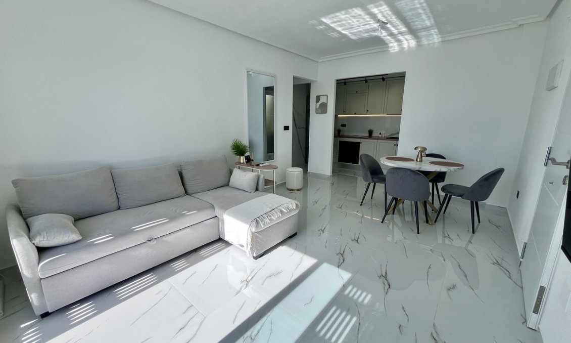 Resale - Penthouse -
Playa Flamenca - Costa Blanca