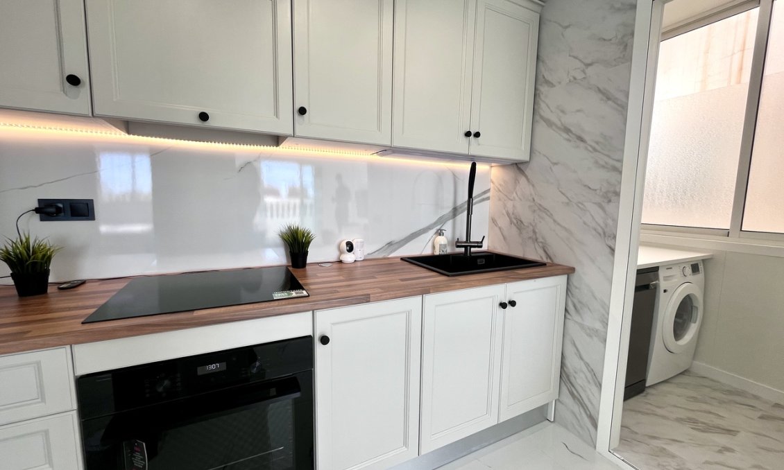 Resale - Penthouse -
Playa Flamenca - Costa Blanca