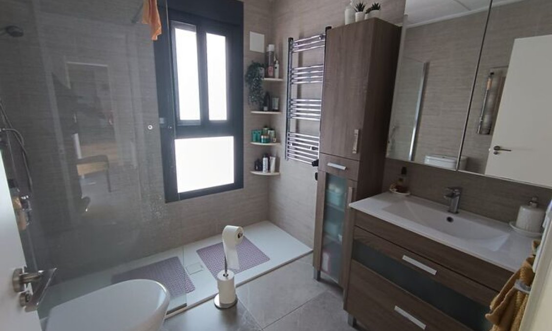 Resale - Villa -
Daya Nueva - Costa Blanca