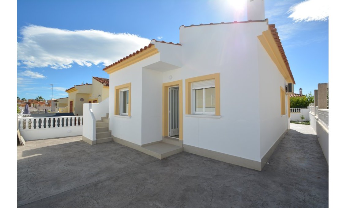 Resale - Villa -
Algorfa - Inland