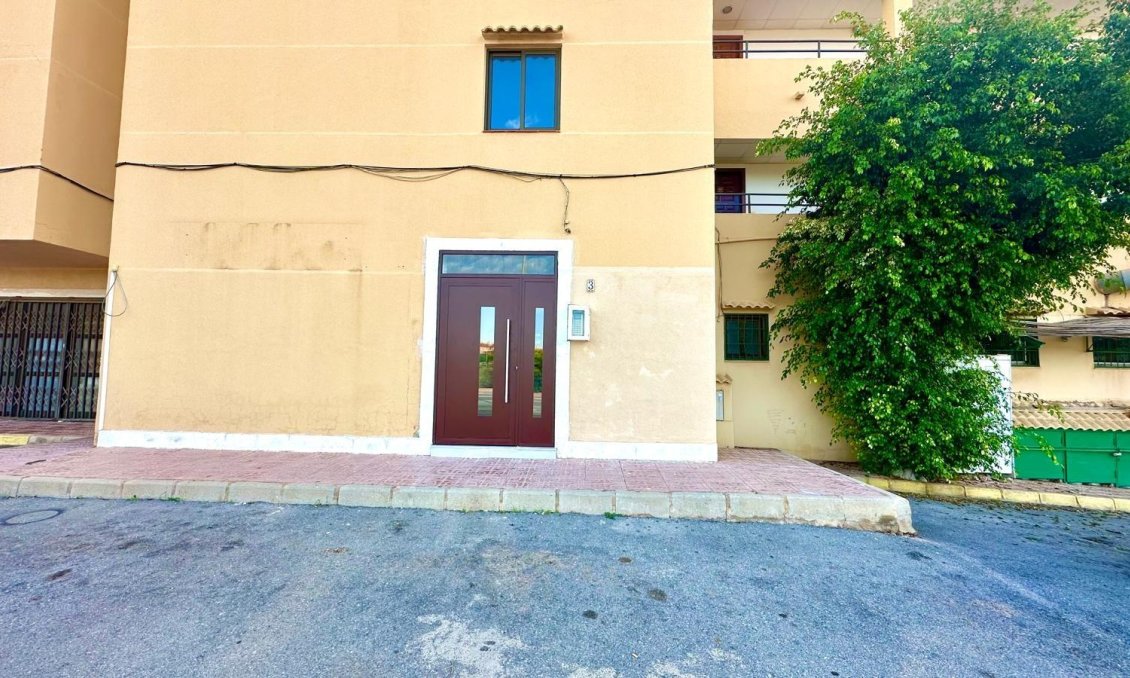 Resale - Apartment -
Torrevieja - Aguas Nuevas