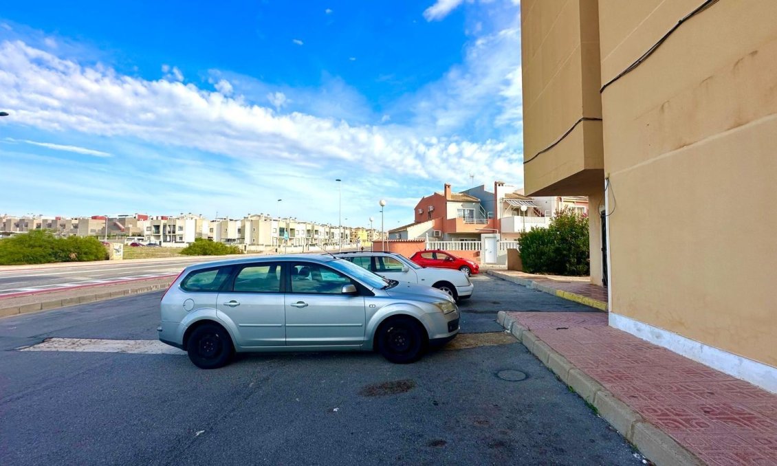 Resale - Apartment -
Torrevieja - Aguas Nuevas