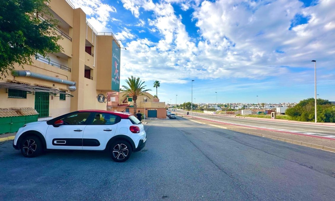Resale - Apartment -
Torrevieja - Aguas Nuevas