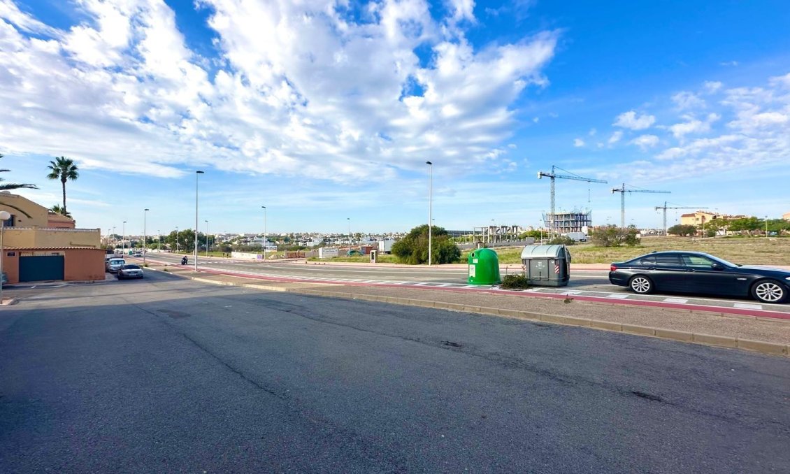 Resale - Apartment -
Torrevieja - Aguas Nuevas