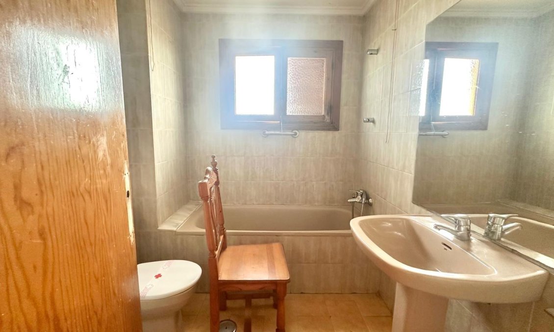 Resale - Apartment -
Torrevieja - Aguas Nuevas