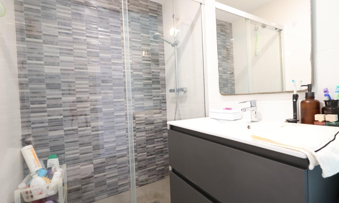 Wiederverkauf - Bungalow -
Pilar de la Horadada - Costa Blanca